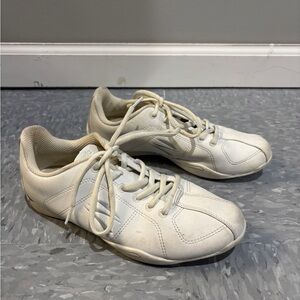 Zephz Microlite cheer shoe